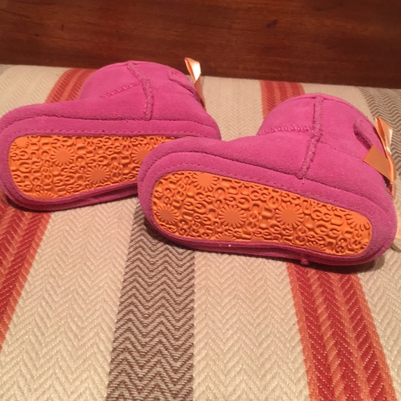 Ugg infant Jesse Bow Princess Pink Slip-ons - Picture 3 of 8